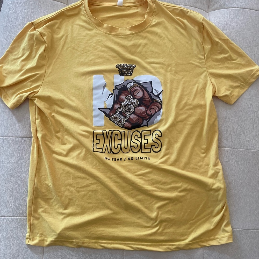 No excuses Tee